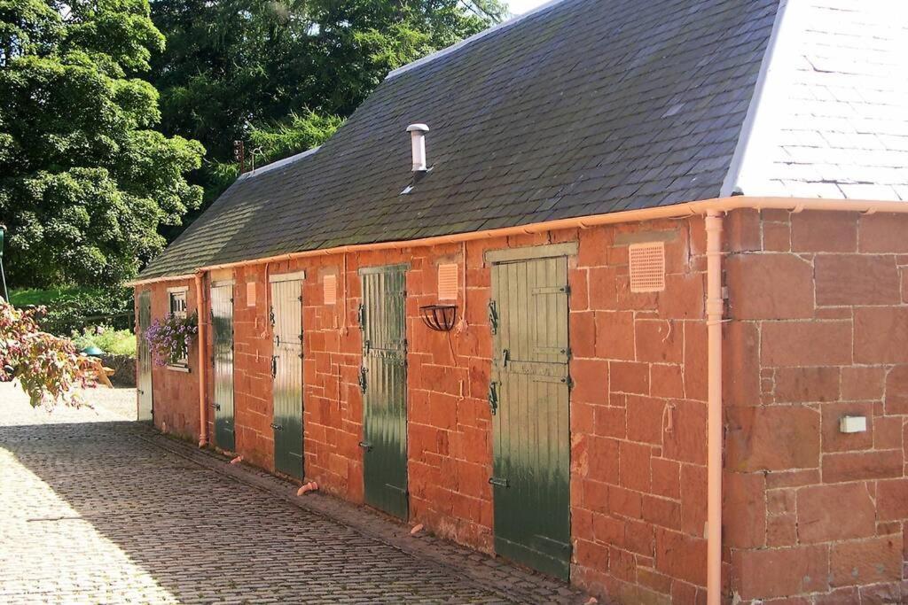 Harleyburn Cottages - Stables And Saddlery Мелроуз Экстерьер фото